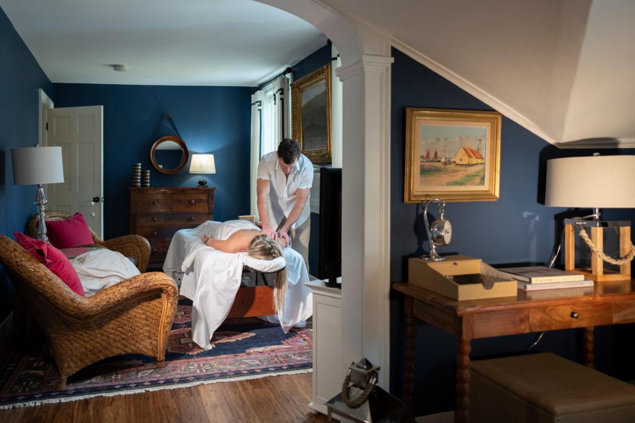 34 State "Historic Luxury Suites" סקניאטלס מראה חיצוני תמונה
