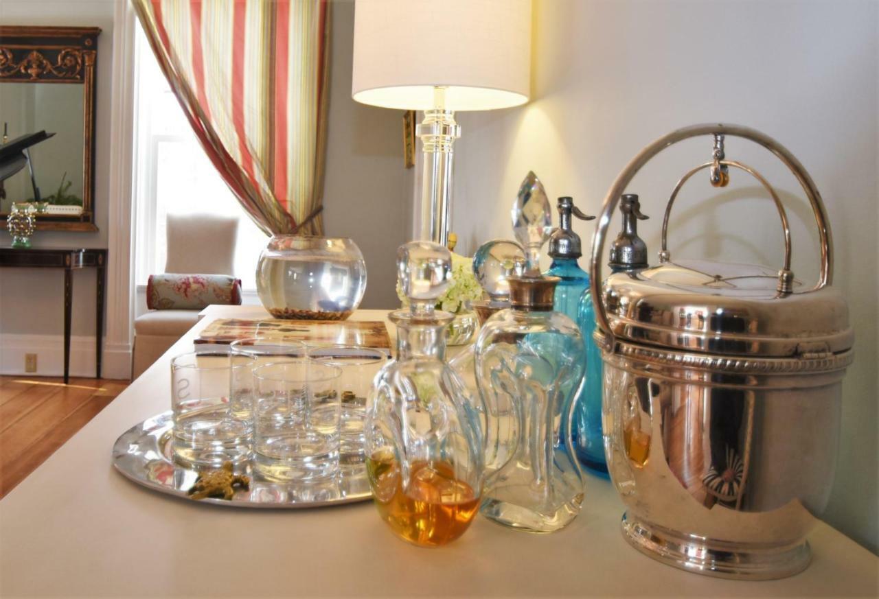34 State "Historic Luxury Suites" סקניאטלס מראה חיצוני תמונה