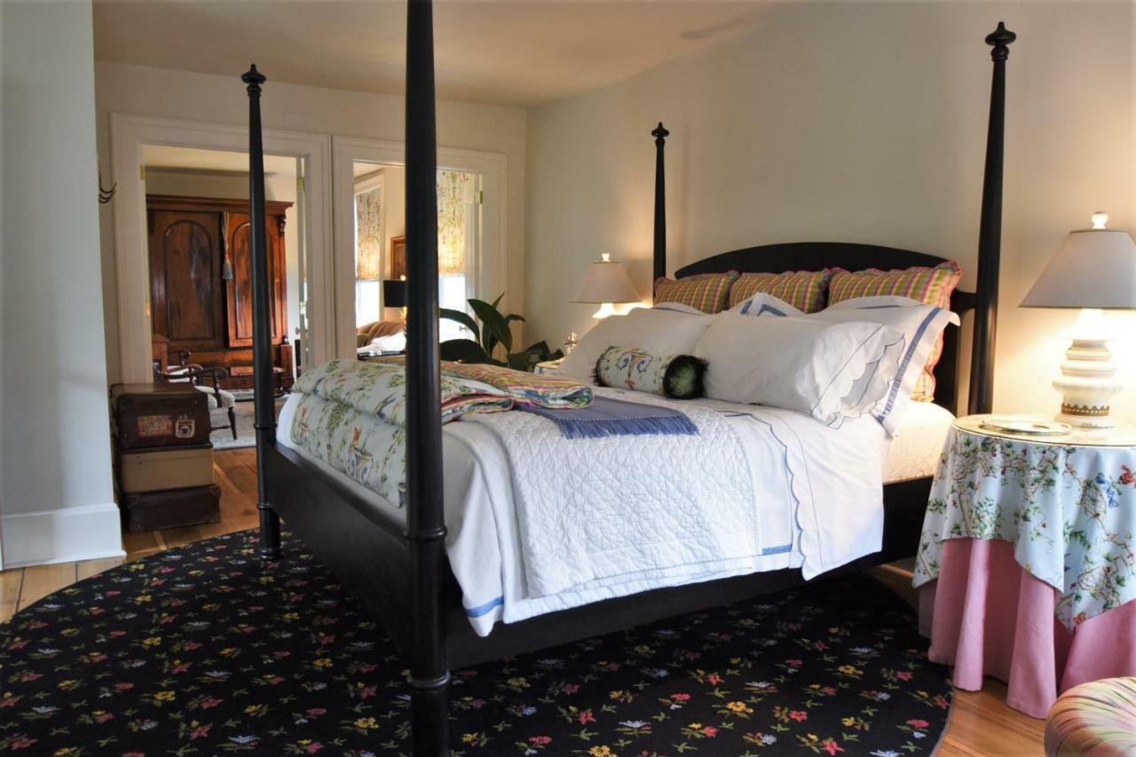 34 State "Historic Luxury Suites" סקניאטלס מראה חיצוני תמונה