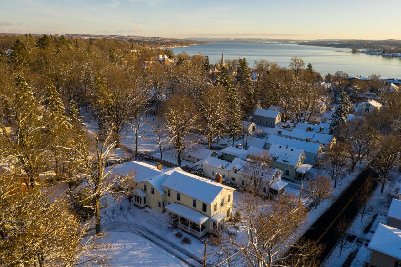 34 State "Historic Luxury Suites" סקניאטלס מראה חיצוני תמונה