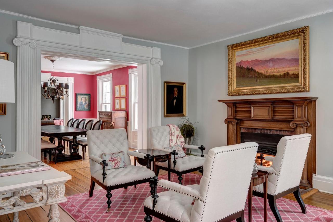34 State "Historic Luxury Suites" סקניאטלס מראה חיצוני תמונה