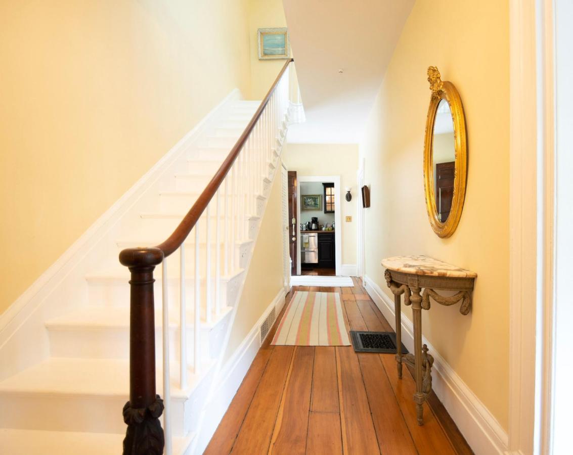 34 State "Historic Luxury Suites" סקניאטלס מראה חיצוני תמונה